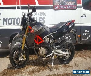 Aprilia dorsoduro 750 