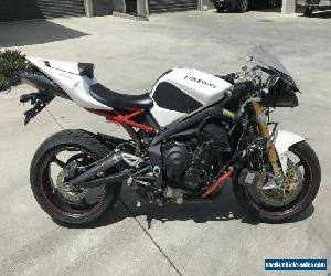 TRIUMPH DAYTONA 675 675R 01/2011 MODEL 22406KMS PROJECT MAKE AN OFFER