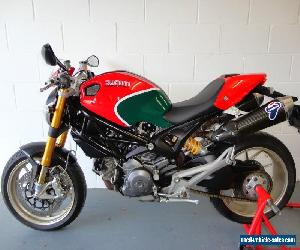 Ducati Monster 1100S, 1100, M1100 2010 Ohlins, Termignonis, Carbon Accessories.