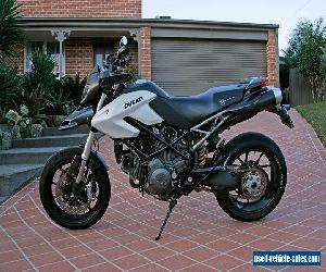 Ducati Hypermotard 796 2011