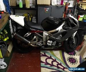 Yamaha R6 5eb Track bike. Perfect running condition. Lots of extras