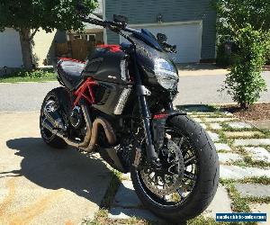 2013 Ducati DIAVEL CARBON RED