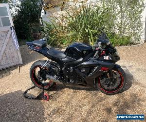 Suzuki GSXR 750 k7