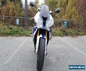 BMW: HP4