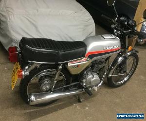 Honda CB100N 