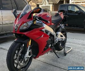 Aprilia: RSV4R