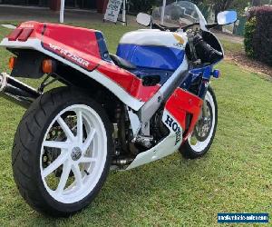 Honda VFR750r RC30 1987