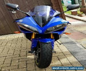 Yamaha YZF R1