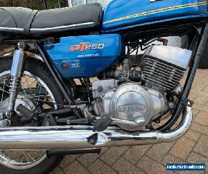 SUZUKI GT250A