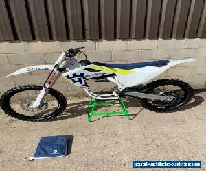 Husqvarna TC 250 rolling chassis