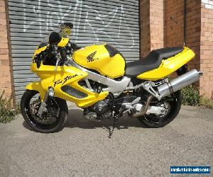 HONDA VTR1000 F FIRESTORM 01 WITH EXTRAS CLEAR TITLE CLEAN BIKE V TWIN 