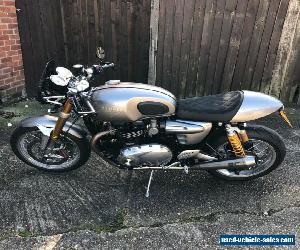 Triumph Thruxton 1200 R