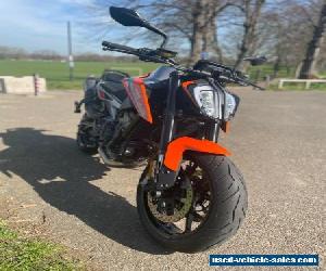 KTM 790 DUKE 2018. FSH. 2700 MILES. Q SHIFT. TRACK PACK. AKRA. COMFORT SEAT.