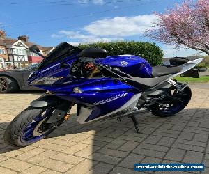 Yamaha YZF R125 learner legal supersports 2018 plate