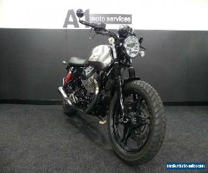 Moto Guzzi V7 Stone 