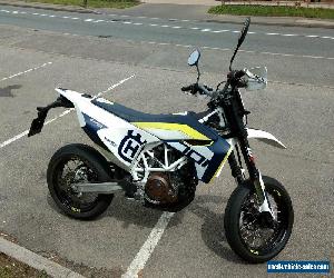 Husqvarna 701 Supermoto