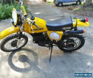 Suzuki PE 250B 77 MODEL