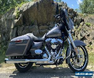 2014 Harley-Davidson FLHX