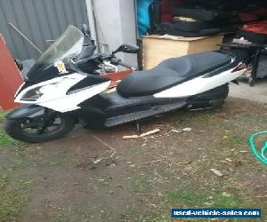 2011 kymco downtown 300i abs