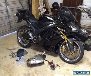 Kawasaki Ninja ZX6R 636 cc Road Sport Motorcycle 