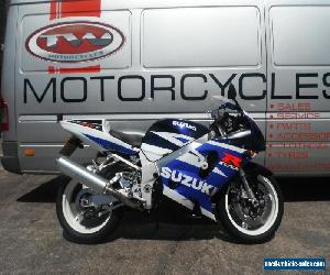 SUZUKI GSXR 750 K3