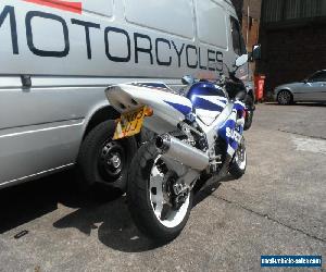 SUZUKI GSXR 750 K3