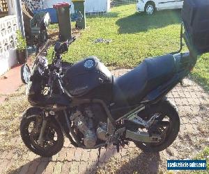 FZ1 Motorbike