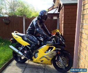 Honda CBR 600 F 2000 Sports Motorcycle - CBR600FY - Yellow Race Style Motorbike