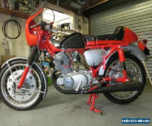 HONDA CB 72 MOTORCYCLE 1963