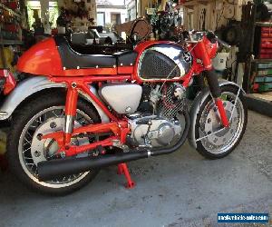 HONDA CB 72 MOTORCYCLE 1963