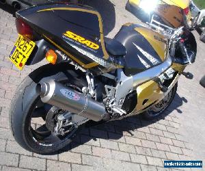 Suzuki GSXR 750