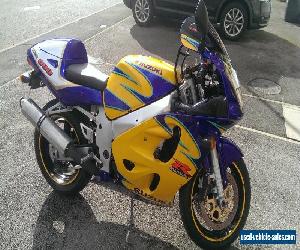 suzuki gsxr 600 srad corona 