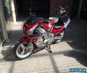 Honda CBR250R Motorbike