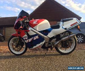 Honda VFR400 NC30 1991