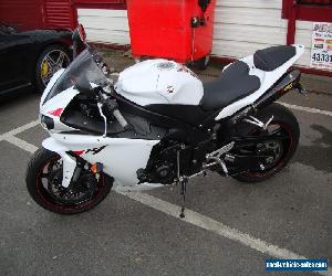 YAMAHA R1 2010 BIG BANG LOW MILES