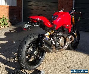 Ducati Monster 1200S