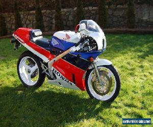 HONDA RC30 UK MODEL