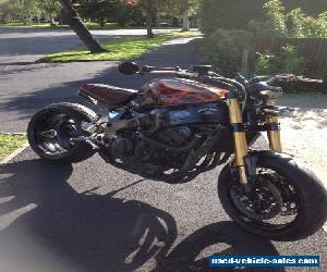 HONDA CBR 900 RR CUSTOM ONE OFF STREETFIGHTER