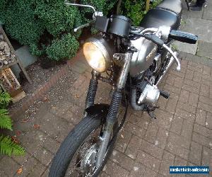 Honda CD200 CD 200 cafe racer / brat racer/brat Benly