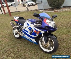 Suzuki gsxr 600 (750 engine)