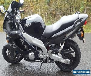 YAMAHA YZF 600R THUNDERCAT (Y 2001)