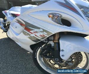 Suzuki Hayabusa 2012 GSX 1300RL2 brilliant white with pearl underlay 