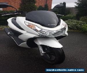 HONDA PCX125 Moped (White) 