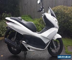 HONDA PCX125 Moped (White) 