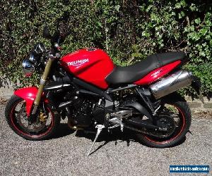 2010 TRIUMPH STREET TRIPLE 675cc - Excellent Condition - One Owner