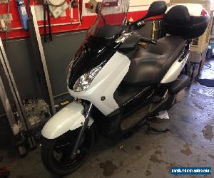 2008 YAMAHA YP 250 R X-MAX WHITE scooter 8 thousand miles new mot history 3 keys