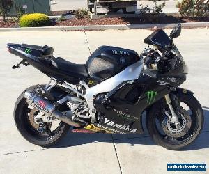 YAMAHA YZFR1 YZF R1 04/2001 MODEL  CLEAR TITLE PROJECT MAKE AN OFFER