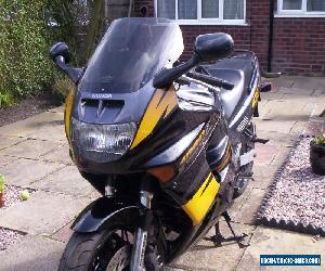 HONDA CBR1000F MOTORCYCLE 1995