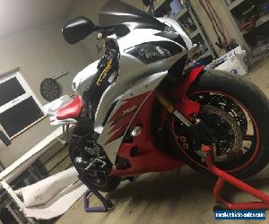 Yamaha R6 - 2006 - 1 year MOT