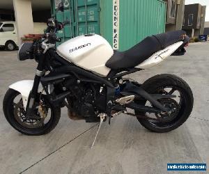 TRIUMPH STREET TRIPLE 675R 2011- SPEED TRIPLE 1050 PROJECT MAKE AN OFFER